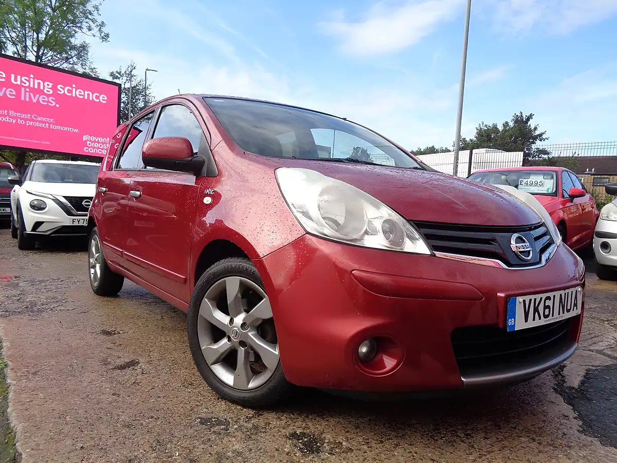 Used 2011 Nissan Note N-Tec Red - Front View
