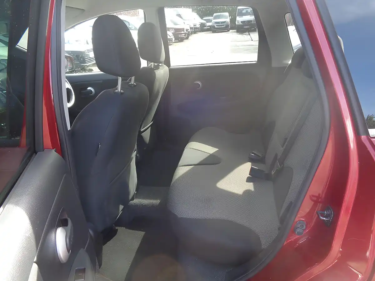 Used 2011 Nissan Note N-Tec Red - Interior and Exterior details 11