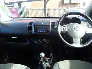 Used 2011 Nissan Note N-Tec Red - Interior and Exterior details 14