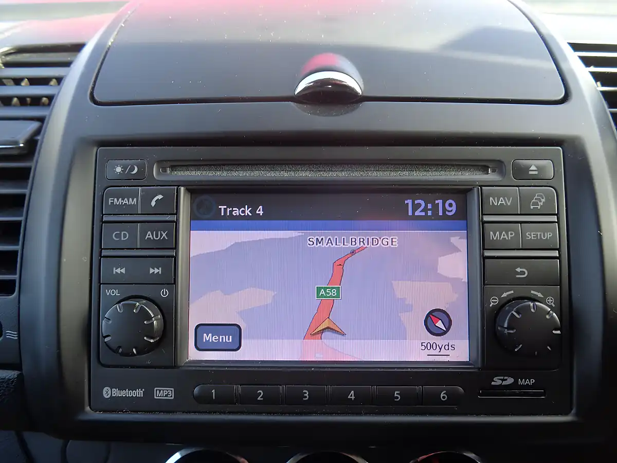 Used 2011 Nissan Note N-Tec Red - Interior and Exterior details 15