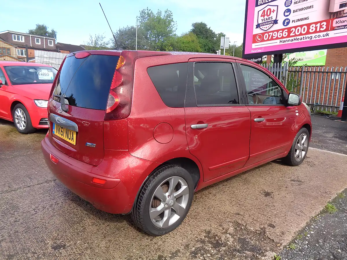 Used 2011 Nissan Note N-Tec Red - Interior and Exterior details 4