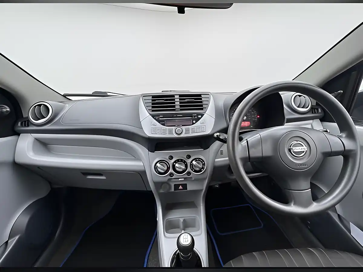 Used 2011 Nissan Pixo N-Tec Red - Interior and Exterior details 8