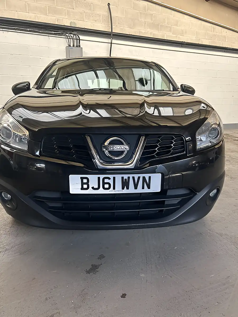 Used 2011 Nissan Qashqai Acenta Black - Interior and Exterior details 3