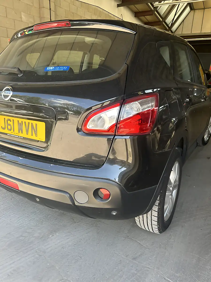 Used 2011 Nissan Qashqai Acenta Black - Interior and Exterior details 6
