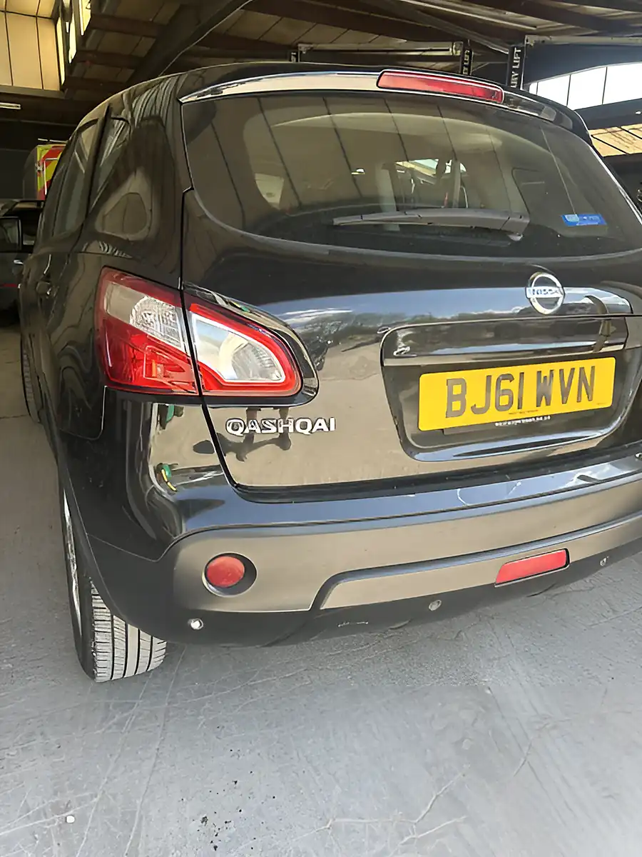 Used 2011 Nissan Qashqai Acenta Black - Interior and Exterior details 7