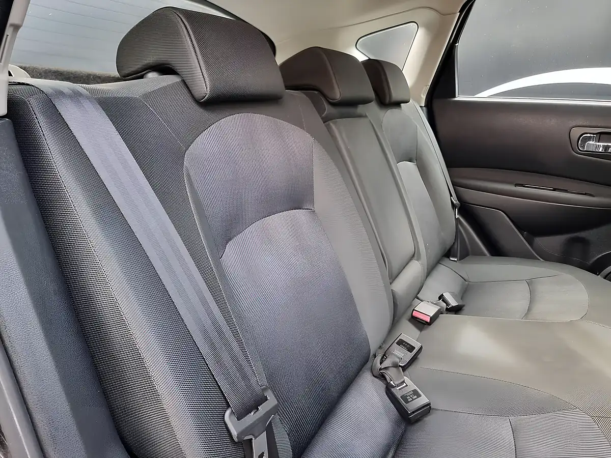 Used 2011 Nissan Qashqai Acenta Black - Interior and Exterior details 15