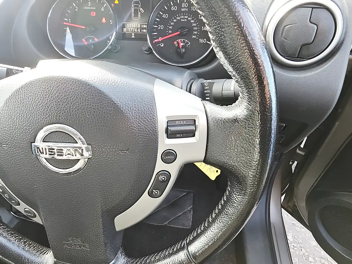 Used 2011 Nissan Qashqai Acenta Brown - Interior and Exterior details 14