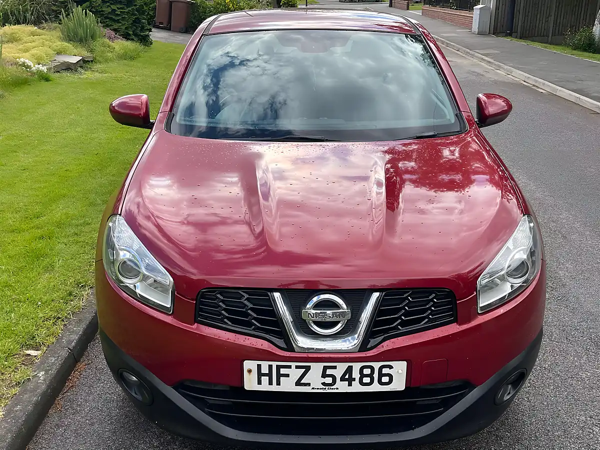 Used 2011 Nissan Qashqai Acenta Red - Interior and Exterior details 12