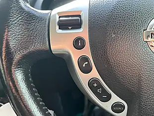 Used 2011 Nissan Qashqai Acenta Red - Interior and Exterior details 19