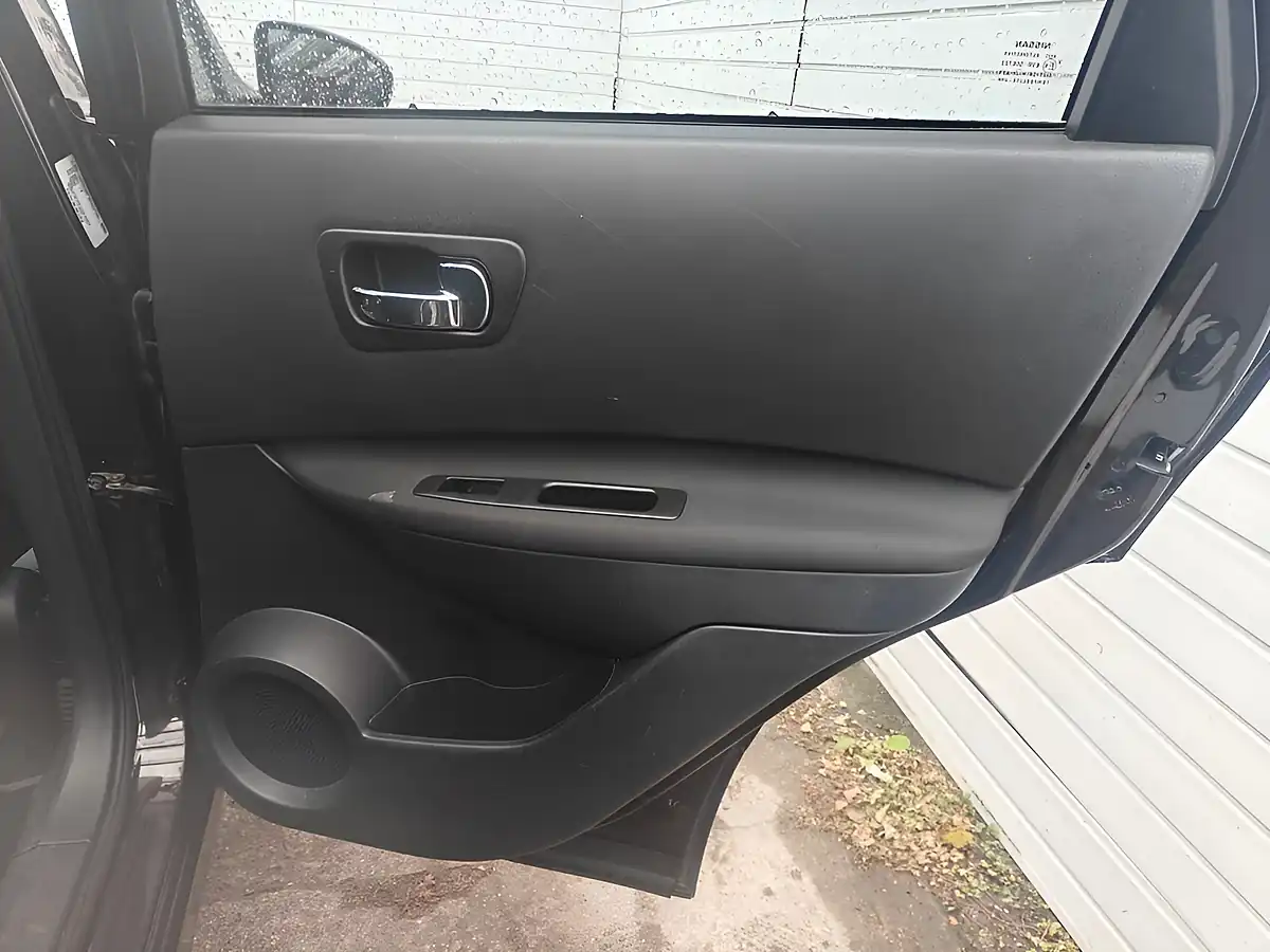 Used 2011 Nissan Qashqai N-Tec+ Black - Interior and Exterior details 14