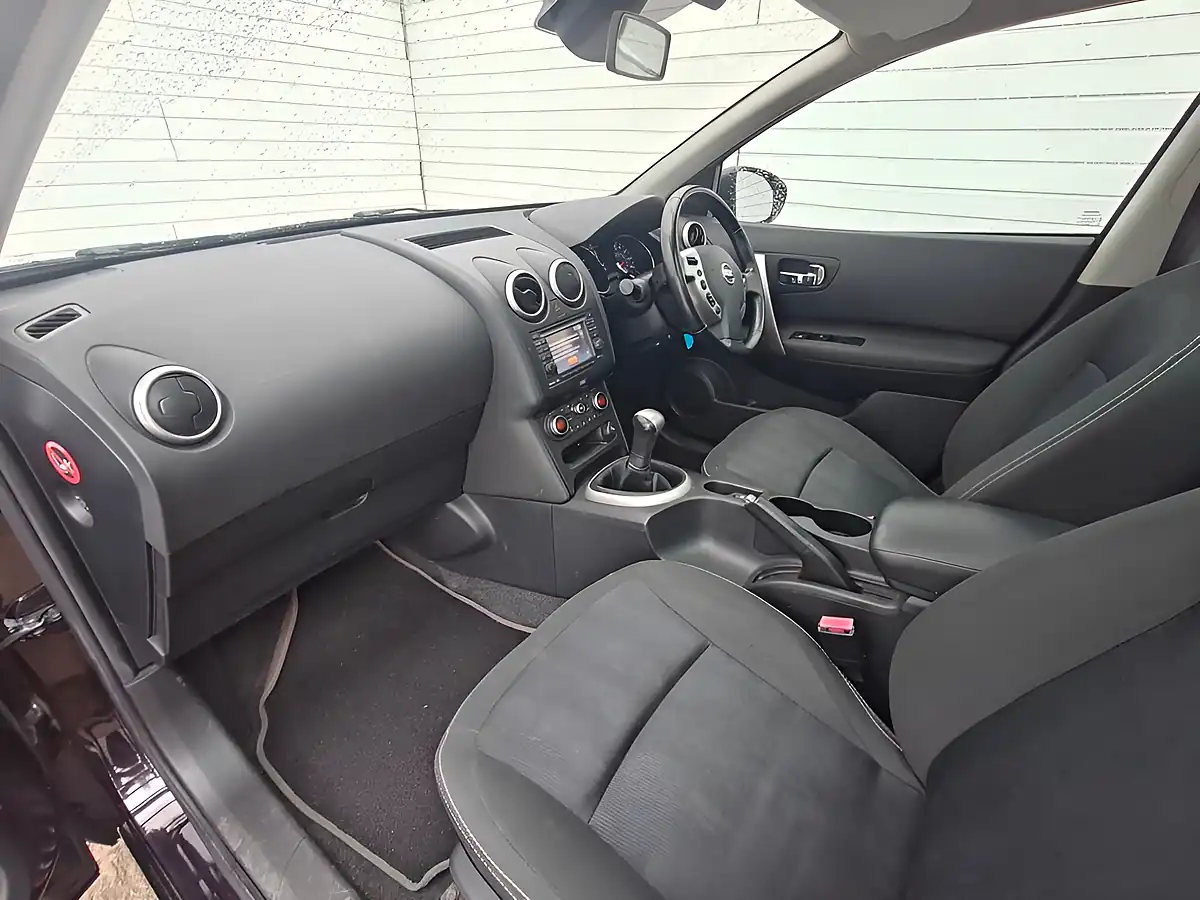 Used 2011 Nissan Qashqai N-Tec+ Black - Interior and Exterior details 16