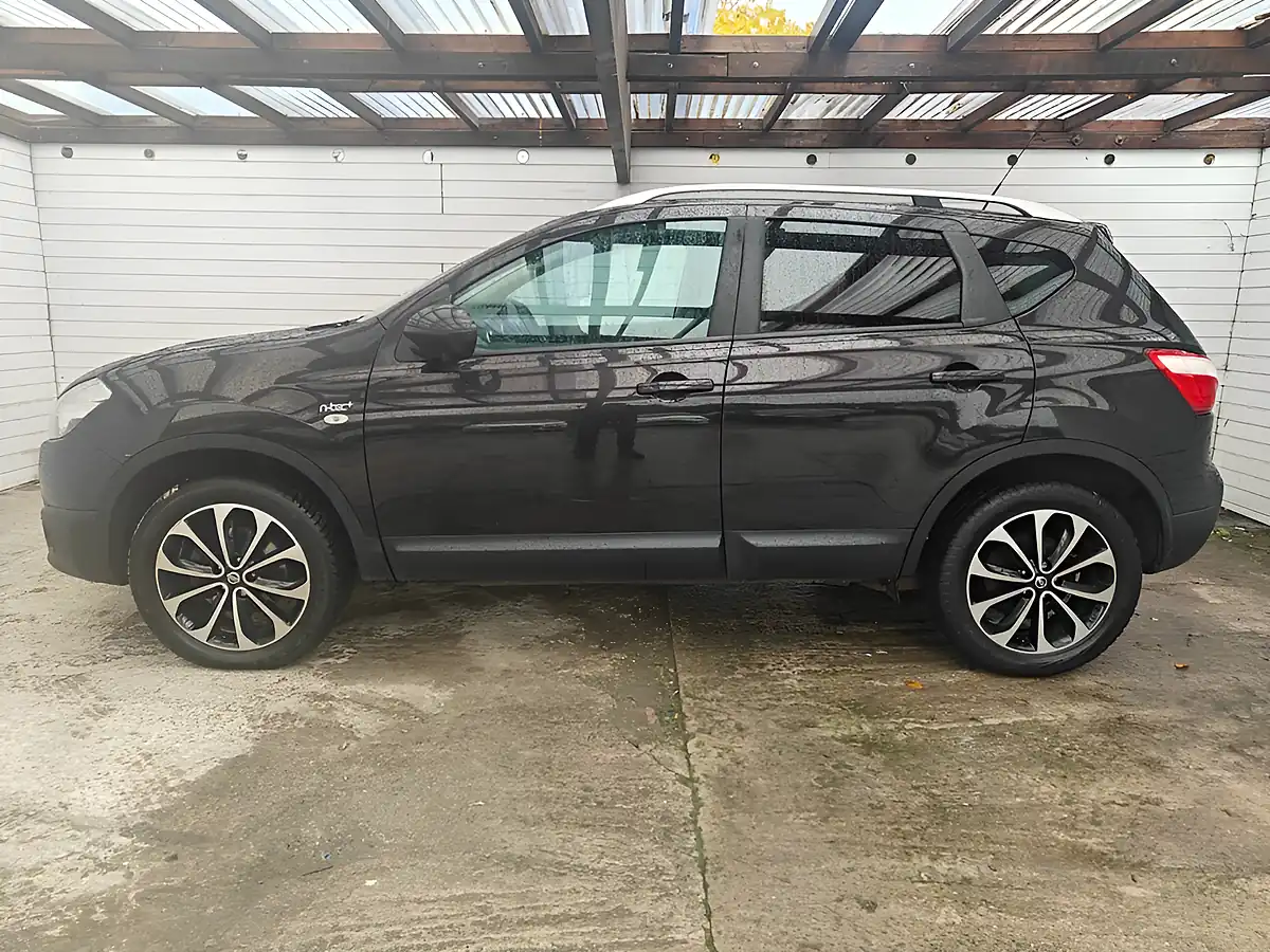 Used 2011 Nissan Qashqai N-Tec+ Black - Interior and Exterior details 3