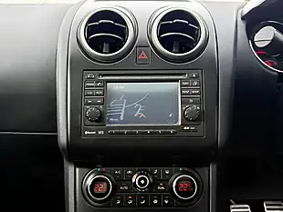 Used 2011 Nissan Qashqai N-Tec Grey - Interior and Exterior details 12