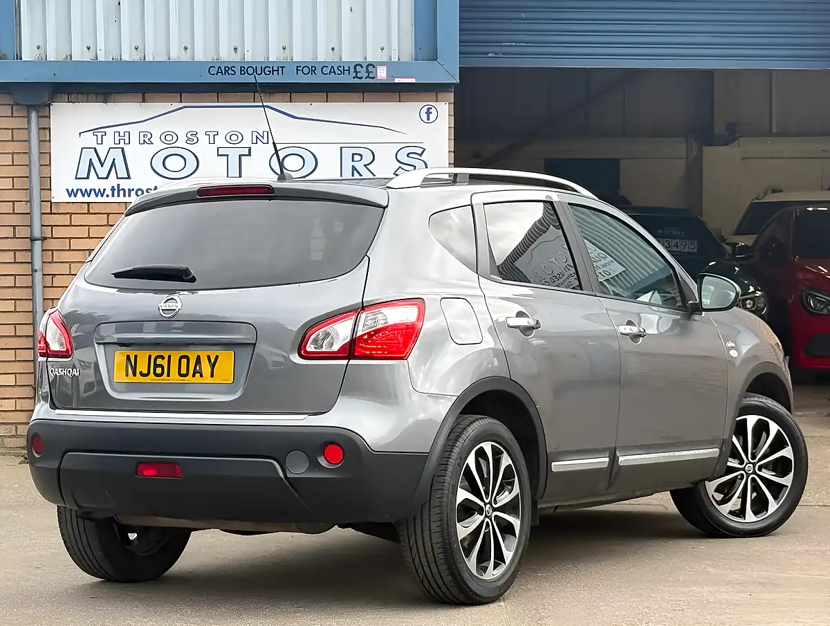 Used 2011 Nissan Qashqai N-Tec Grey - Interior and Exterior details 4