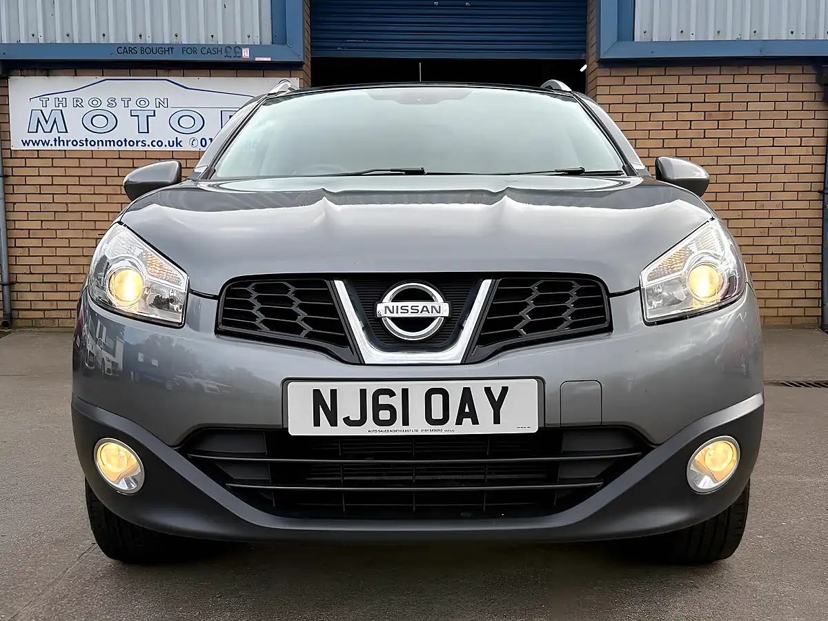 Used 2011 Nissan Qashqai N-Tec Grey - Interior and Exterior details 7