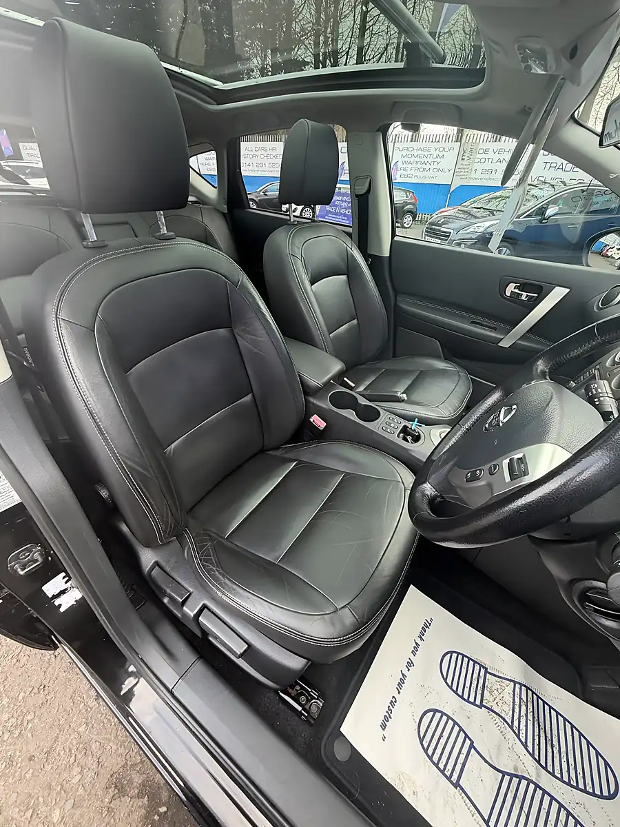 Used 2011 Nissan Qashqai Tekna Black - Interior and Exterior details 16