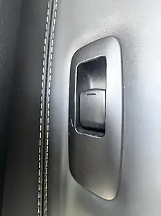 Used 2011 Nissan Qashqai Tekna Black - Interior and Exterior details 19