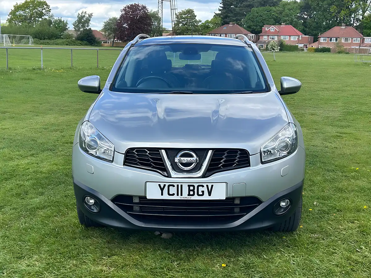 Used 2011 Nissan Qashqai Tekna Silver - Interior and Exterior details 2