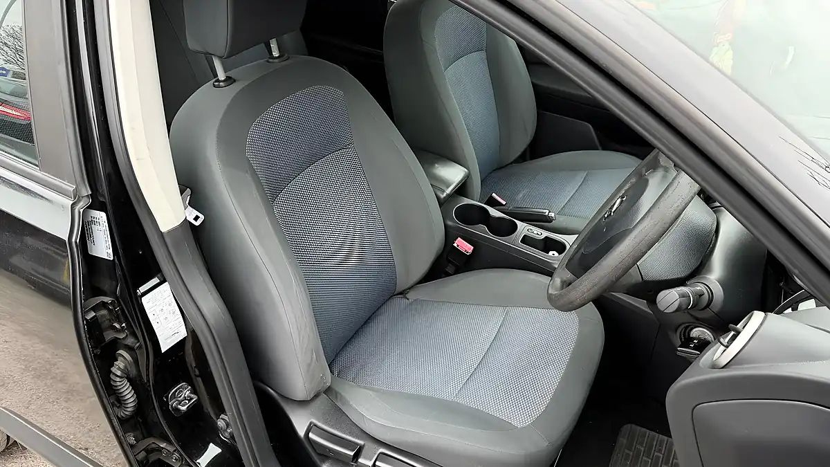 Used 2011 Nissan Qashqai Visia Black - Interior and Exterior details 14