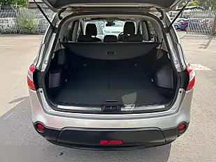 Used 2011 Nissan Qashqai+2 Acenta Silver - Interior and Exterior details 11