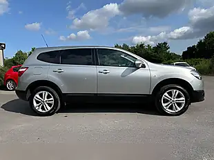 Used 2011 Nissan Qashqai+2 Acenta Silver - Interior and Exterior details 12
