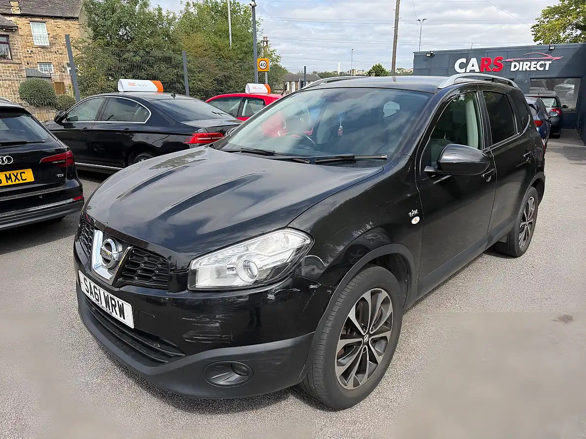 Used 2011 Nissan Qashqai+2 N-Tec Black - Interior and Exterior details 3