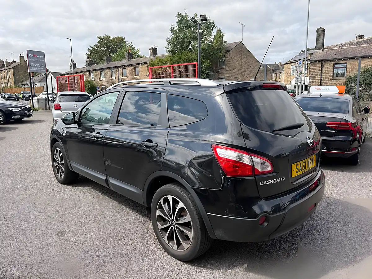 Used 2011 Nissan Qashqai+2 N-Tec Black - Interior and Exterior details 5