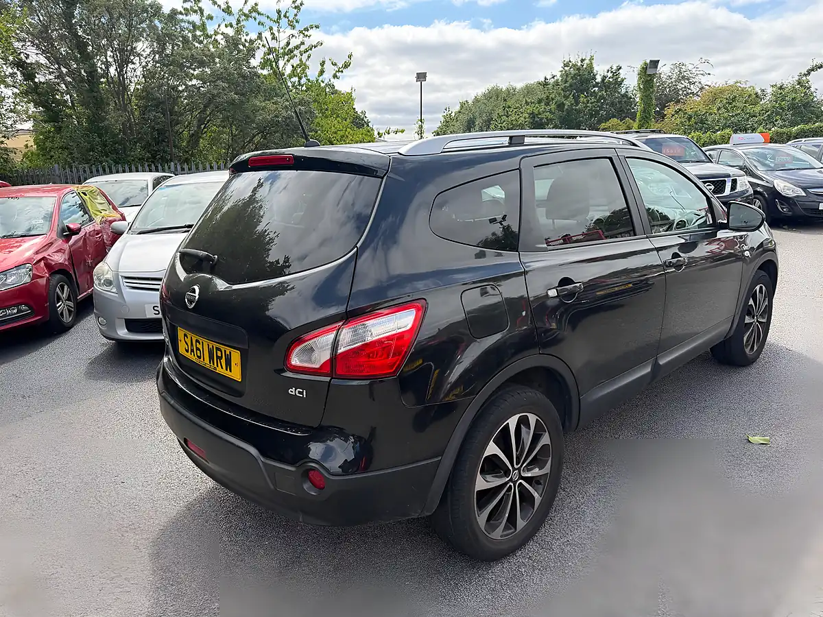 Used 2011 Nissan Qashqai+2 N-Tec Black - Interior and Exterior details 7