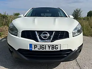 Used 2011 Nissan Qashqai+2 N-Tec White - Interior and Exterior details 7