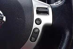 Used 2011 Nissan Qashqai+2 Tekna Beige - Interior and Exterior details 19