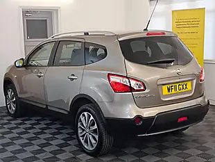 Used 2011 Nissan Qashqai+2 Tekna Beige - Interior and Exterior details 6