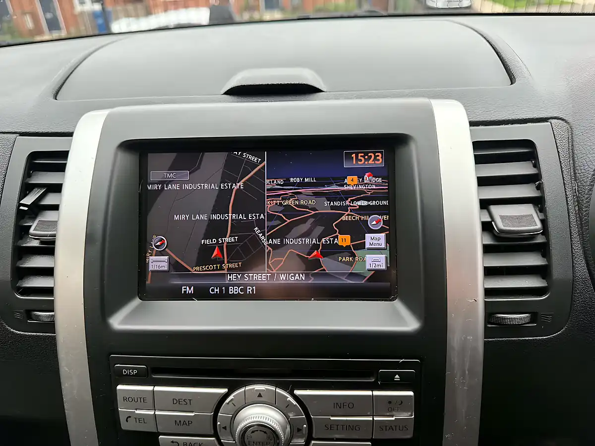 Used 2011 Nissan X-Trail Tekna - Interior and Exterior details 12