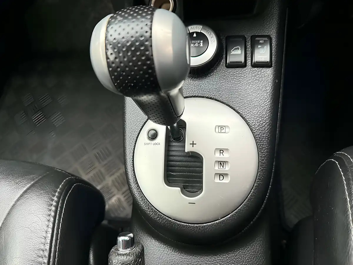 Used 2011 Nissan X-Trail Tekna - Interior and Exterior details 17