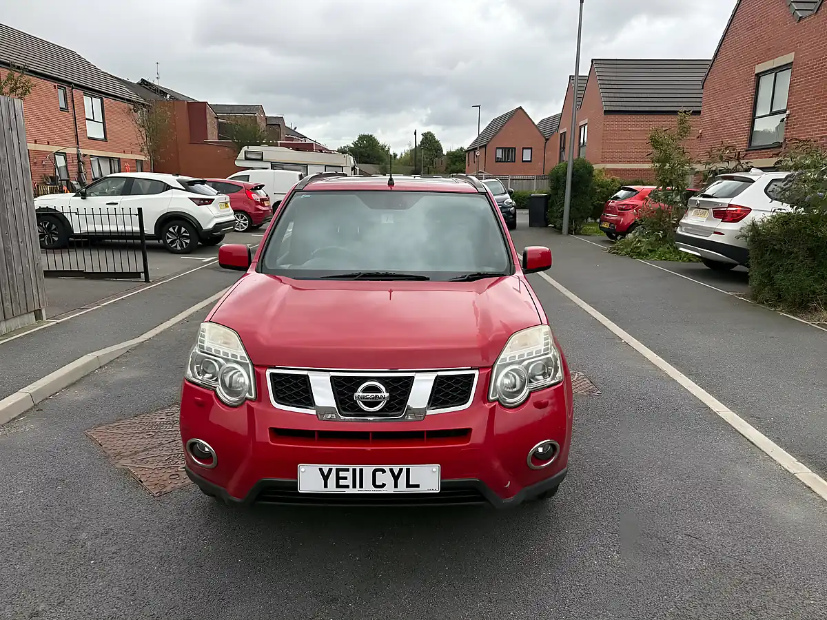 Used 2011 Nissan X-Trail Tekna - Interior and Exterior details 6