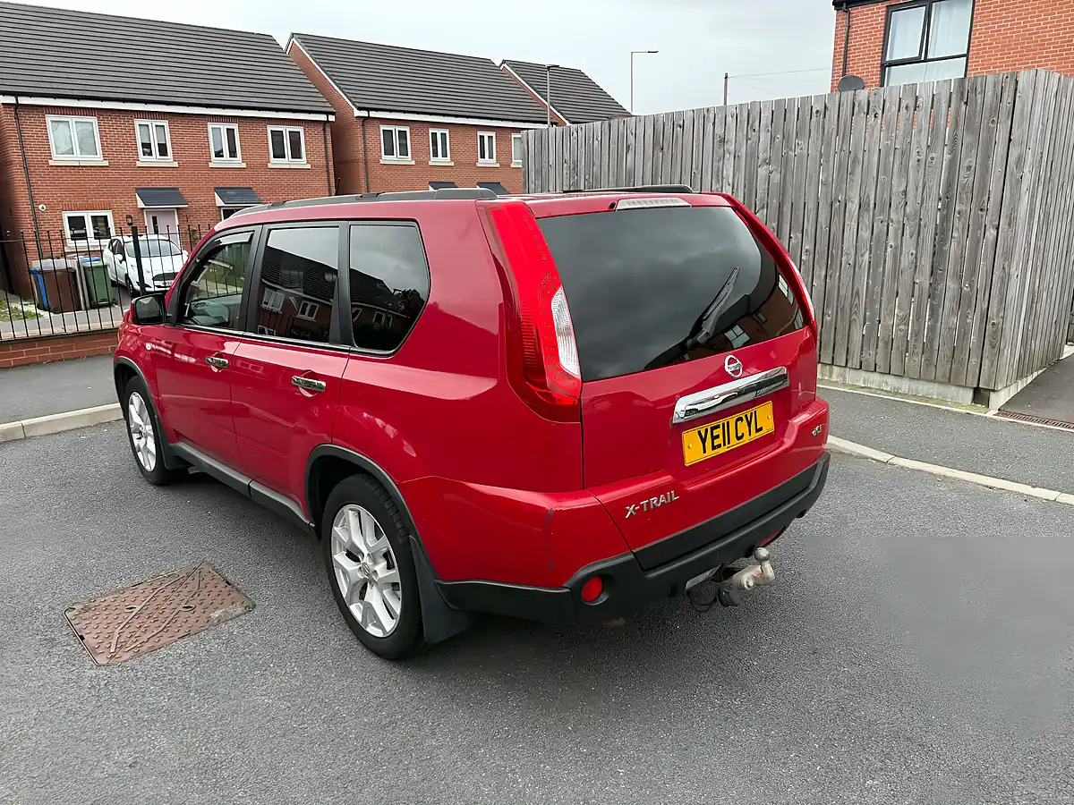 Used 2011 Nissan X-Trail Tekna - Interior and Exterior details 9