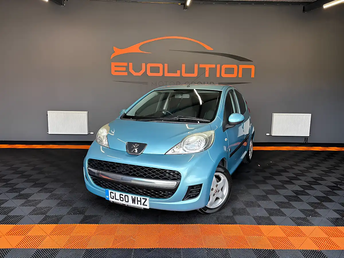 Used 2011 Peugeot 107 Envy Blue - Front View