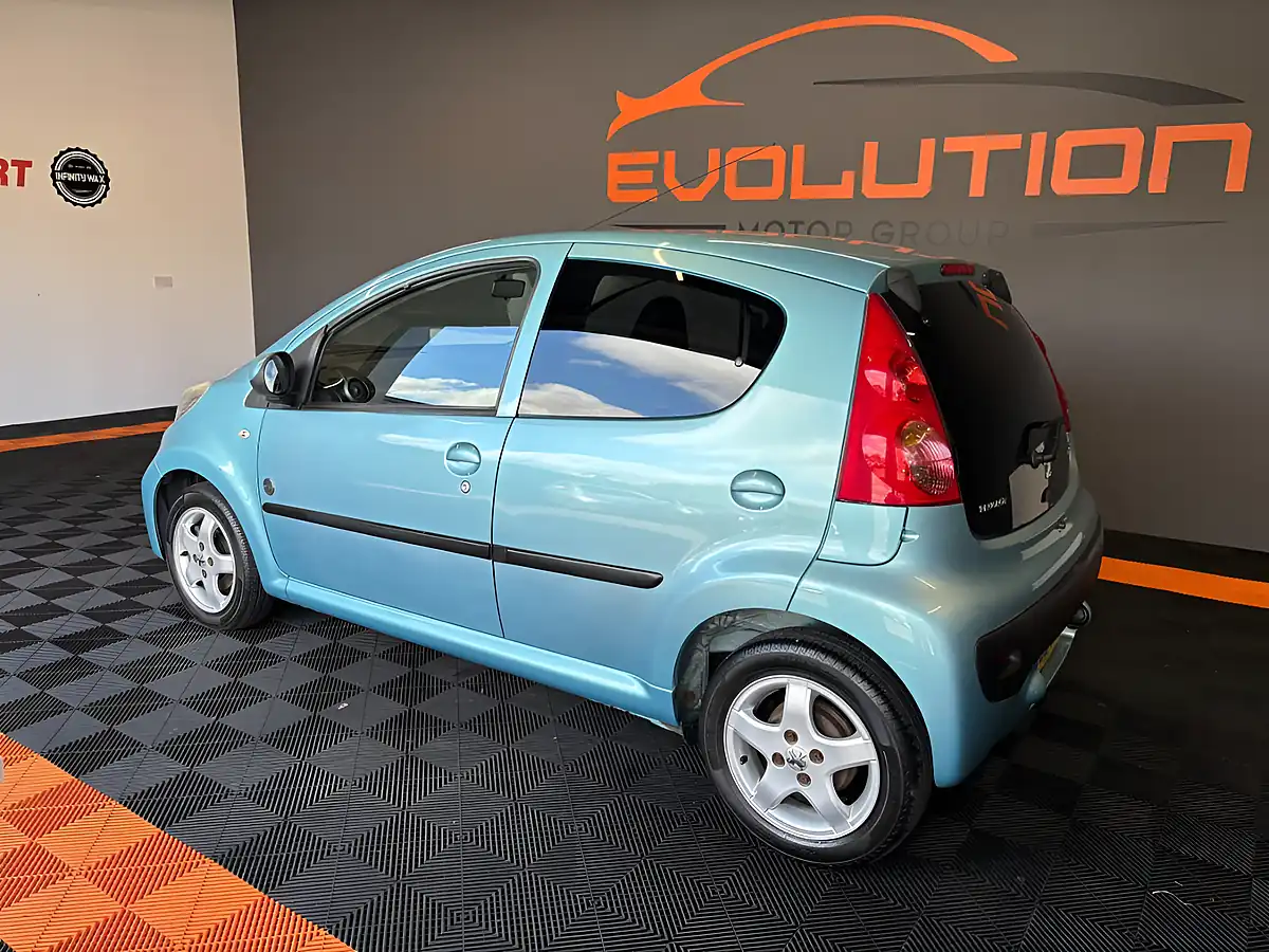 Used 2011 Peugeot 107 Envy Blue - Interior and Exterior details 3