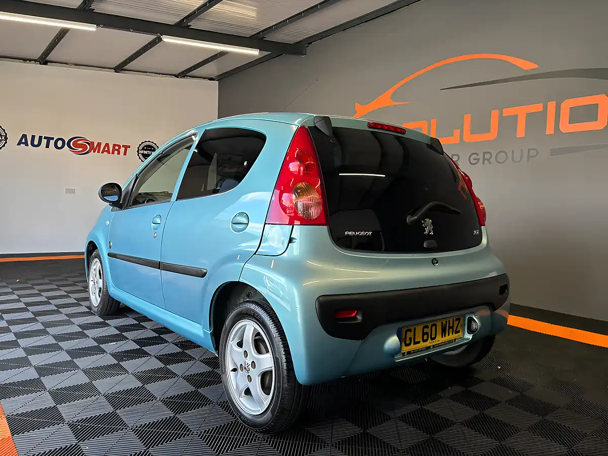 Used 2011 Peugeot 107 Envy Blue - Interior and Exterior details 9