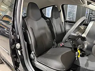 Used 2011 Peugeot 107 Urban Black - Interior and Exterior details 11