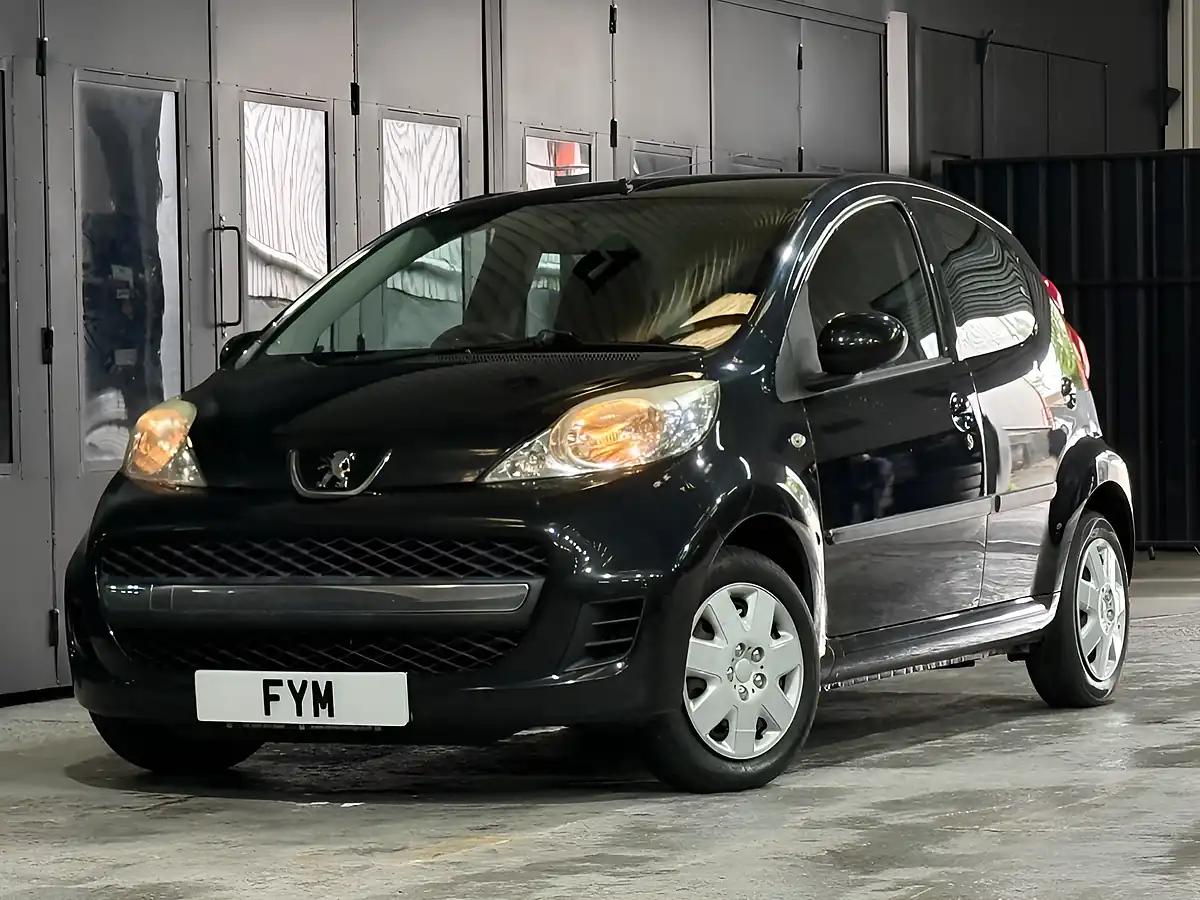 Used 2011 Peugeot 107 Urban Black - Interior and Exterior details 19