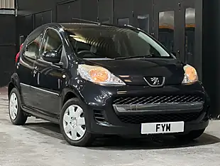 Used 2011 Peugeot 107 Urban Black - Interior and Exterior details 3