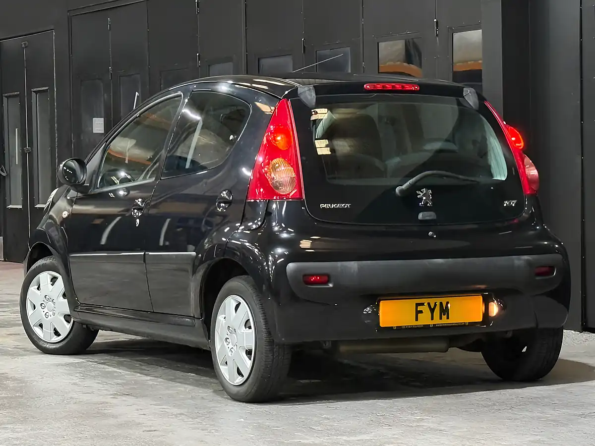 Used 2011 Peugeot 107 Urban Black - Interior and Exterior details 5