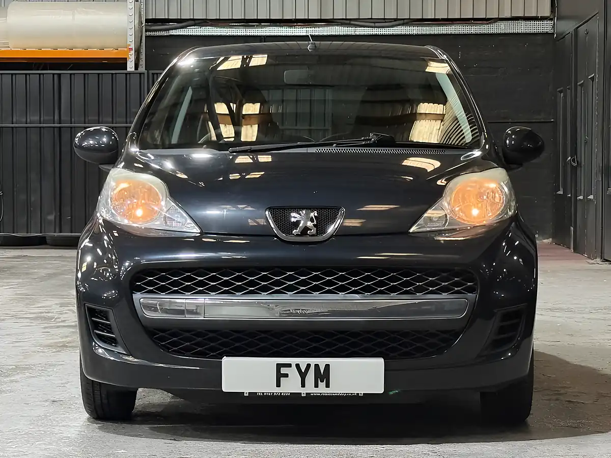 Used 2011 Peugeot 107 Urban Black - Interior and Exterior details 7