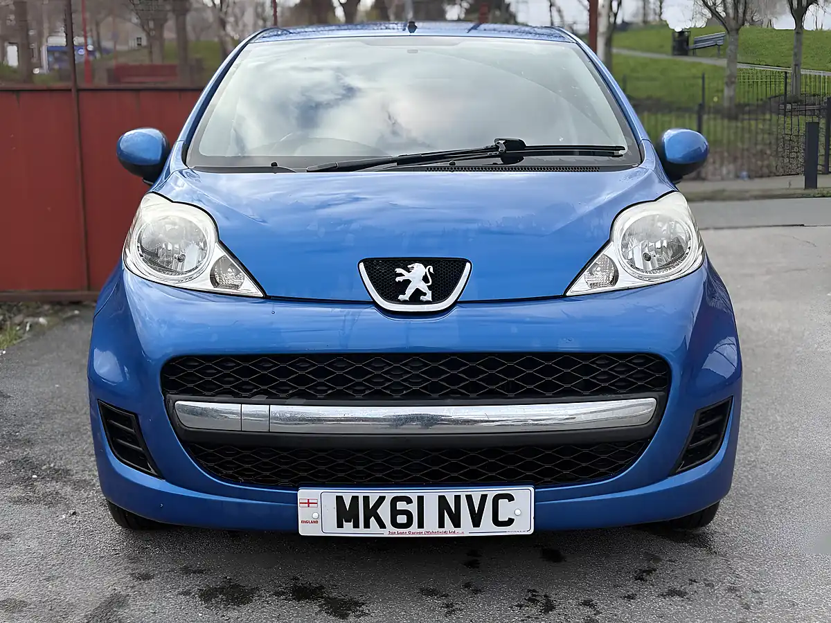 Used 2011 Peugeot 107 Urban Blue - Interior and Exterior details 3