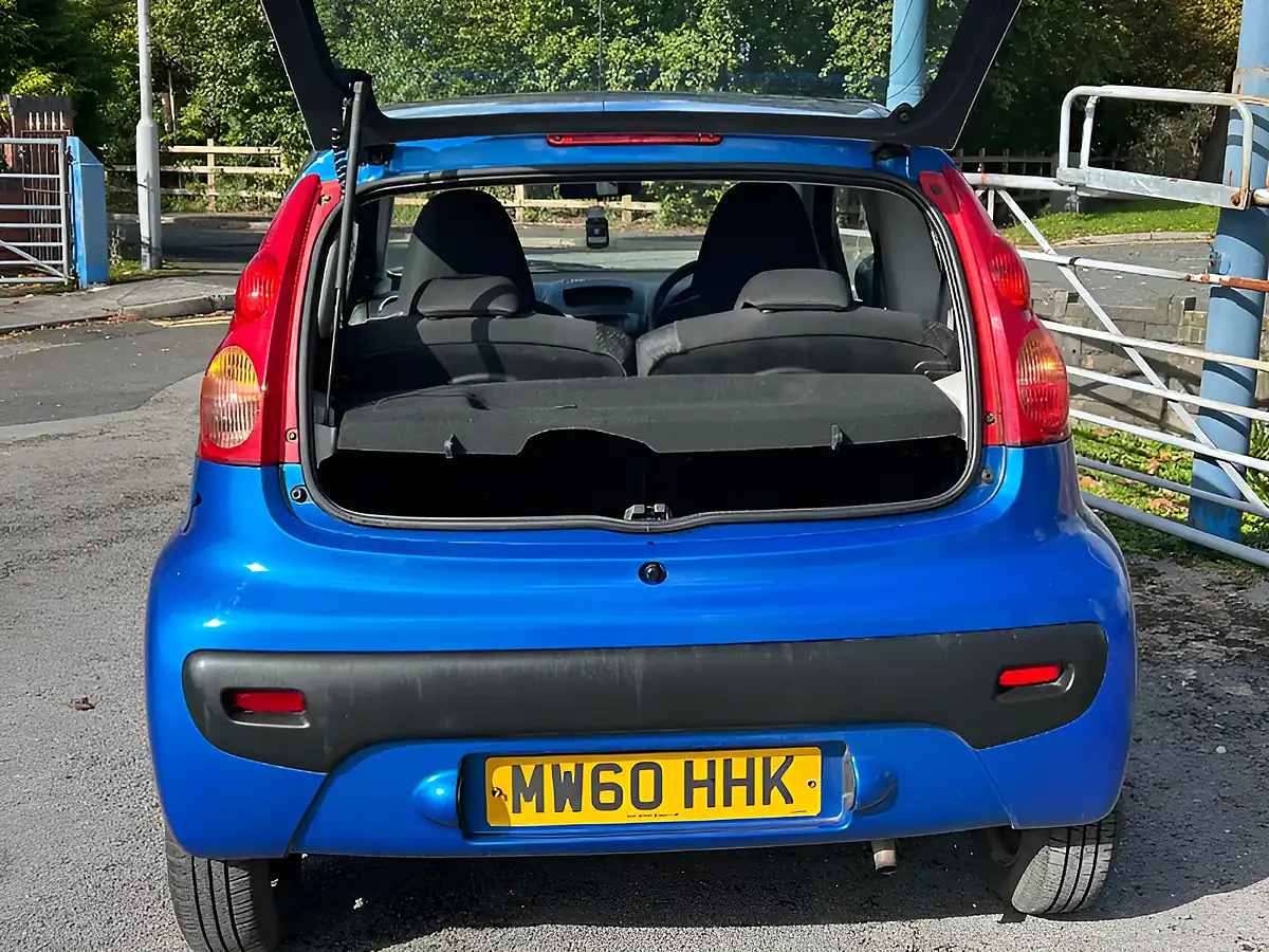 Used 2011 Peugeot 107 Urban Blue - Interior and Exterior details 10