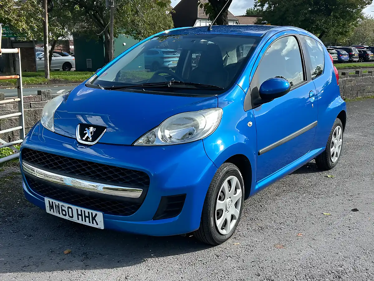 Used 2011 Peugeot 107 Urban Blue - Interior and Exterior details 2