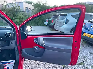 Used 2011 Peugeot 107 Urban Lite Red - Interior and Exterior details 17