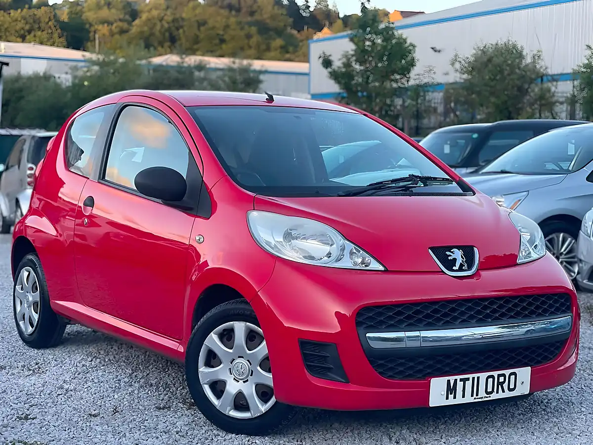 Used 2011 Peugeot 107 Urban Lite Red - Interior and Exterior details 2
