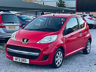Used 2011 Peugeot 107 Urban Lite Red - Interior and Exterior details 4