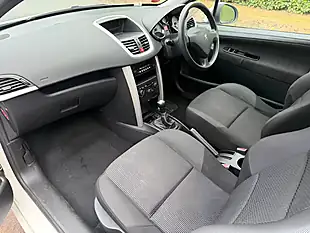 Used 2011 Peugeot 207 Access White - Interior and Exterior details 11